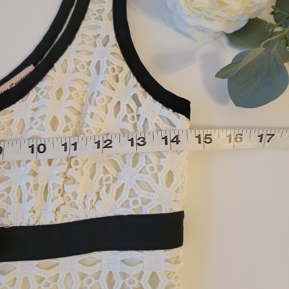 Juicy Couture Felicity fit flare lace dress size 6 - Picture 10 of 16